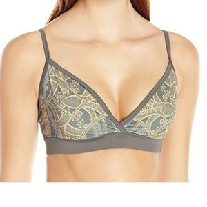 Minkpink move sports bra